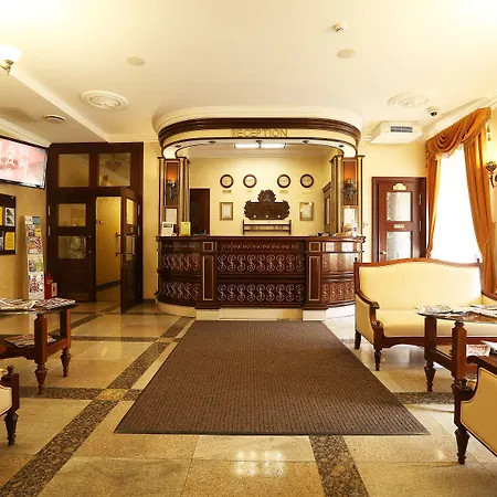 Garni فندق