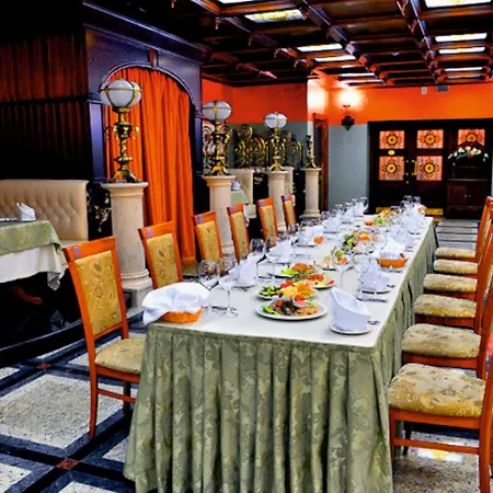 Garni فندق 3*