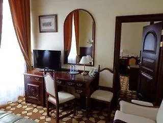 Garni Hotel
